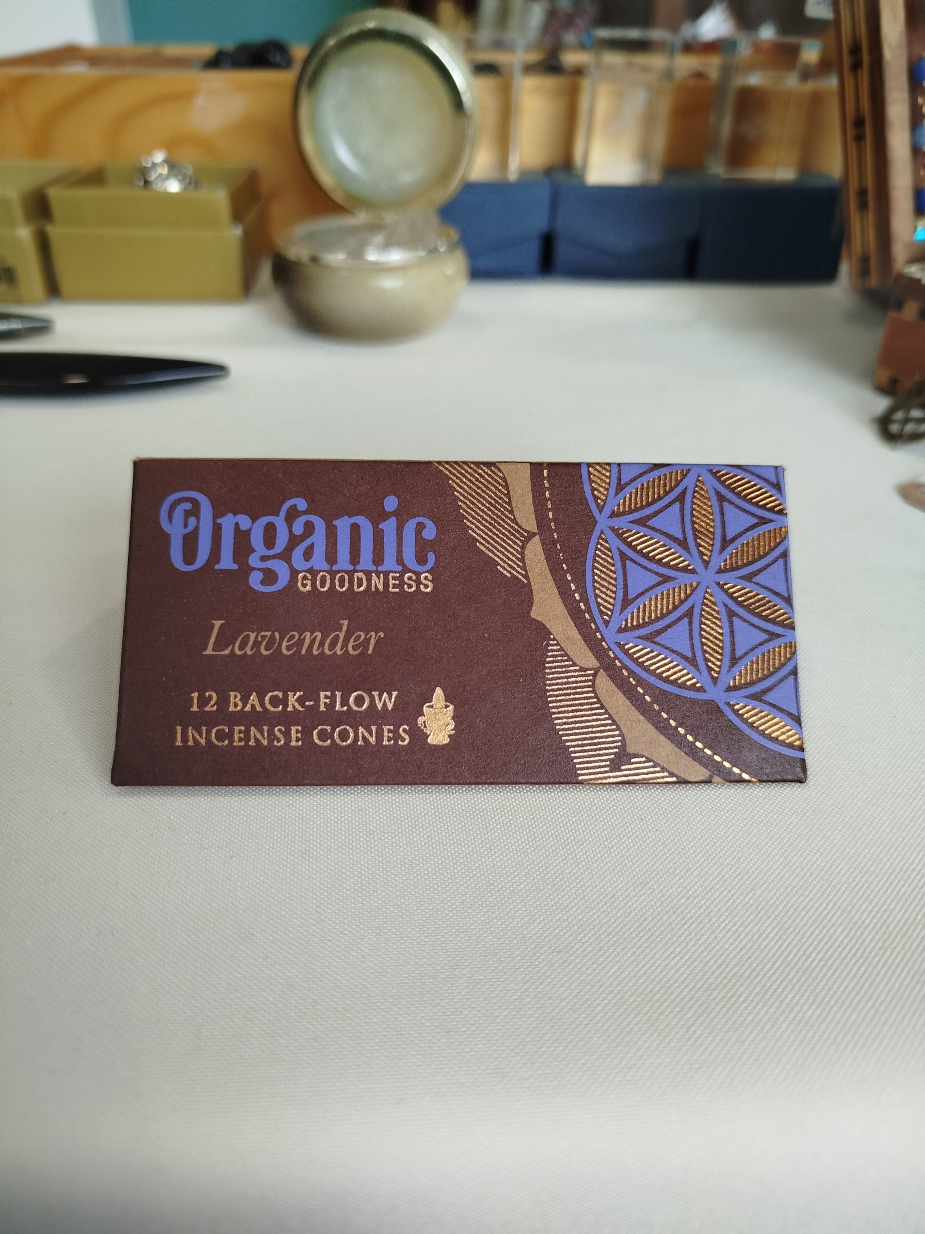 Lavande : Apporte la paix, équilibre les émotions et aide à libérer le stress pour un sommeil paisible.