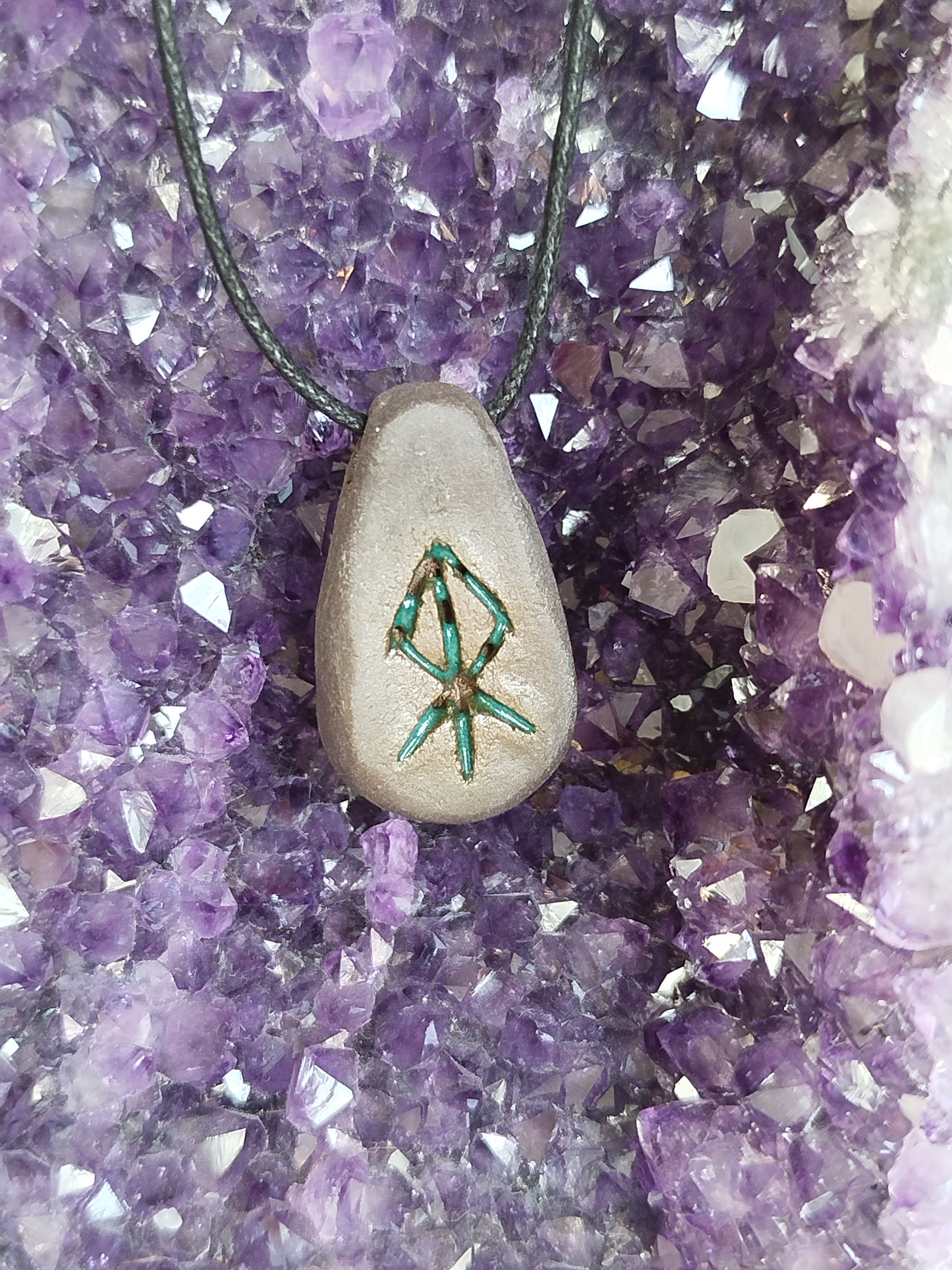 rune liée apportant courage